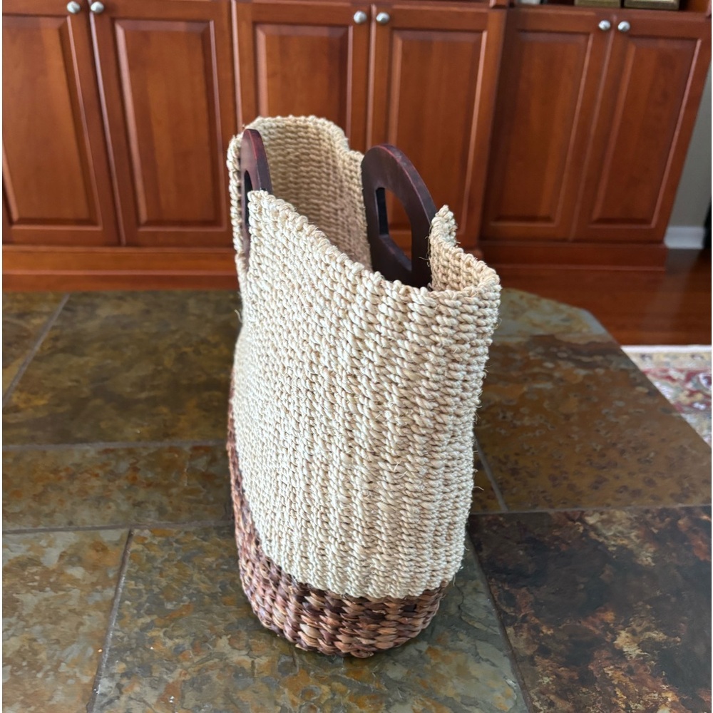 Woven Seagrass Tote With Wooden Handle - Picture 2 of 8